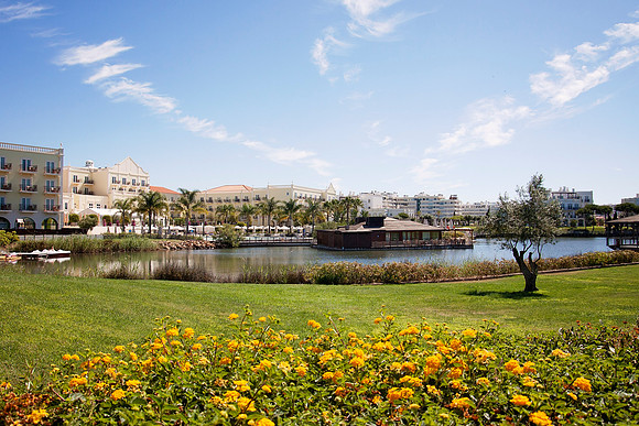 The Blue and Green Resort