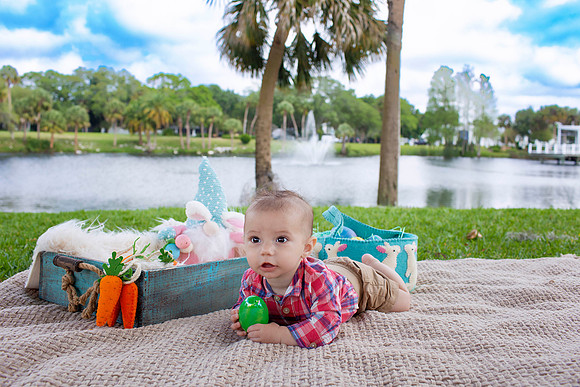 Happy Easter, Axle